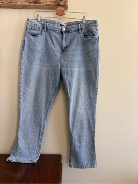 115.) High-Rise Light Blue Straight Leg Jeans